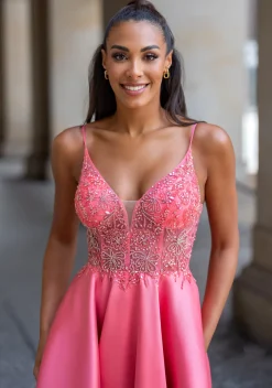 Gallakjole i mikado satin