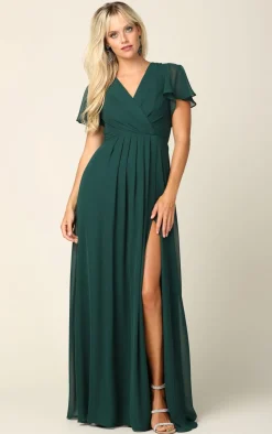 Lang grøn festkjole med korte ærmer og slids