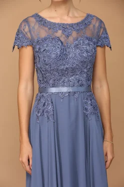 Støvet blå lang festkjole med korte ærmer 5130
