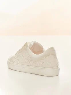 Avalia - Zoey Sneakers - White