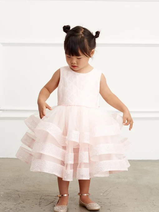Børnekjole med ruffles og glitter