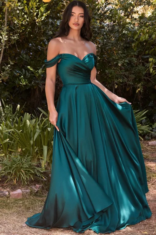 Grøn offshoulders satinkjole La Divine 7493
