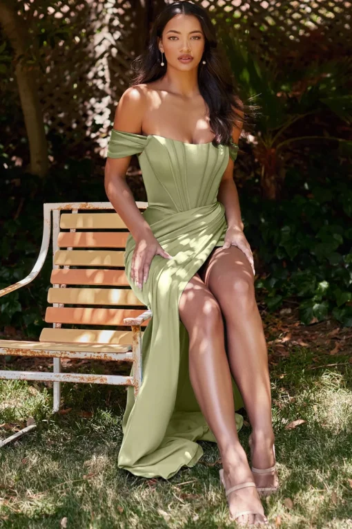 La Divine 7484 corsage satin kjole