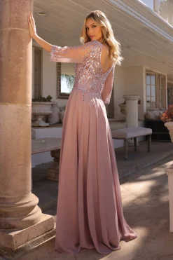 Lang festkjole pale pink med ærmer MF100