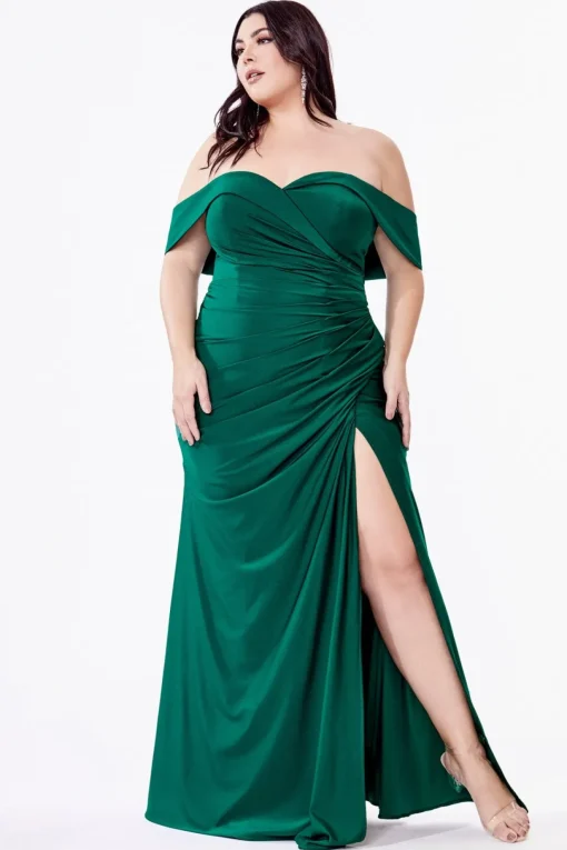 Offshoulder tætsiddende festkjole KV1050
